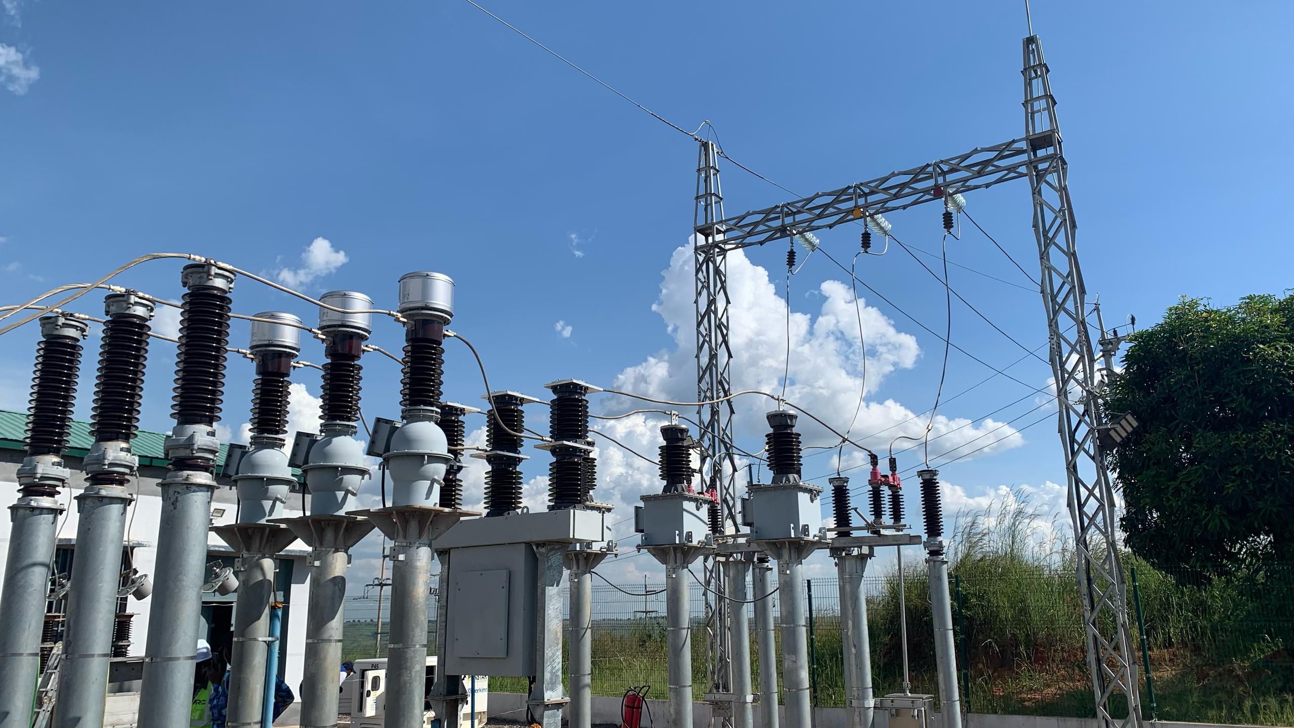 RÉTABLISSEMENT DU COURANT À MBUJIMAYI: SUCCÈS DES DÉMARCHES DU GOUVERNEUR JEAN-PAUL MBWEBWA KAPO