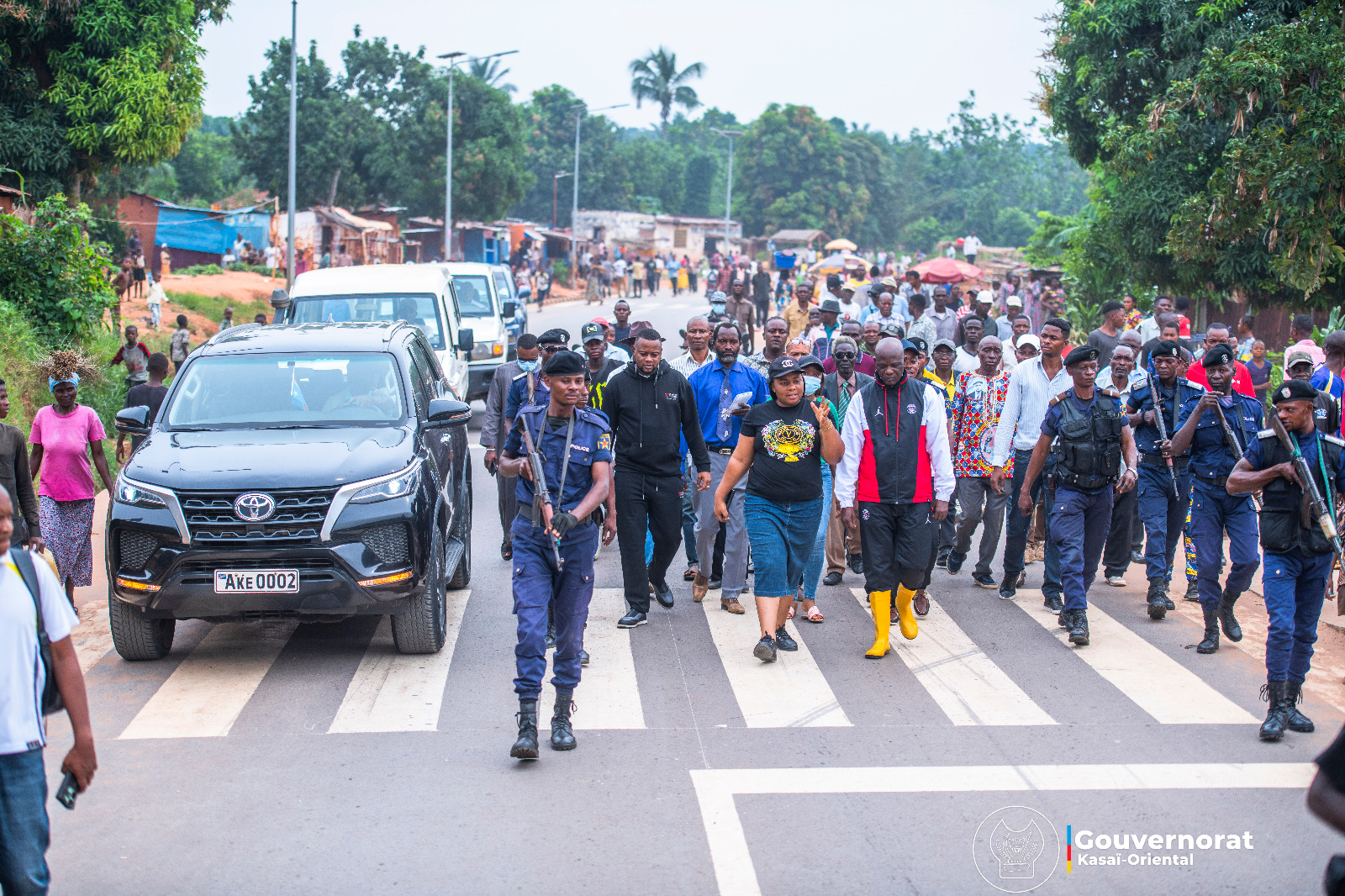 AUGUSTIN KAYEMBA MULEMENA SUR TERRAIN POUR S’ASSURER DE LA PROPRETÉ À MBUJIMAYI AUGUSTIN KAYEMBA MULEMENA SUR TERRAIN POUR S’ASSURER DE LA PROPRETÉ À MBUJIMAYI