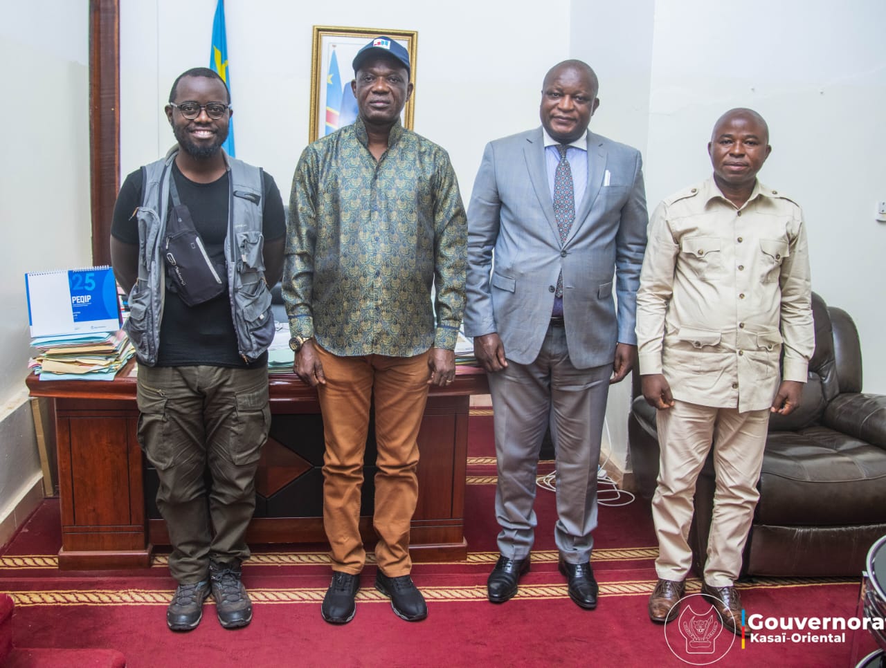 AUGUSTIN KAYEMBA  LANCE LA SEMAINE AVEC UNE BONNE NOUVELLE, LE PROJET DE RECONSTRUCTION DE L’UNIVERSITE DE MBUJIMAYI