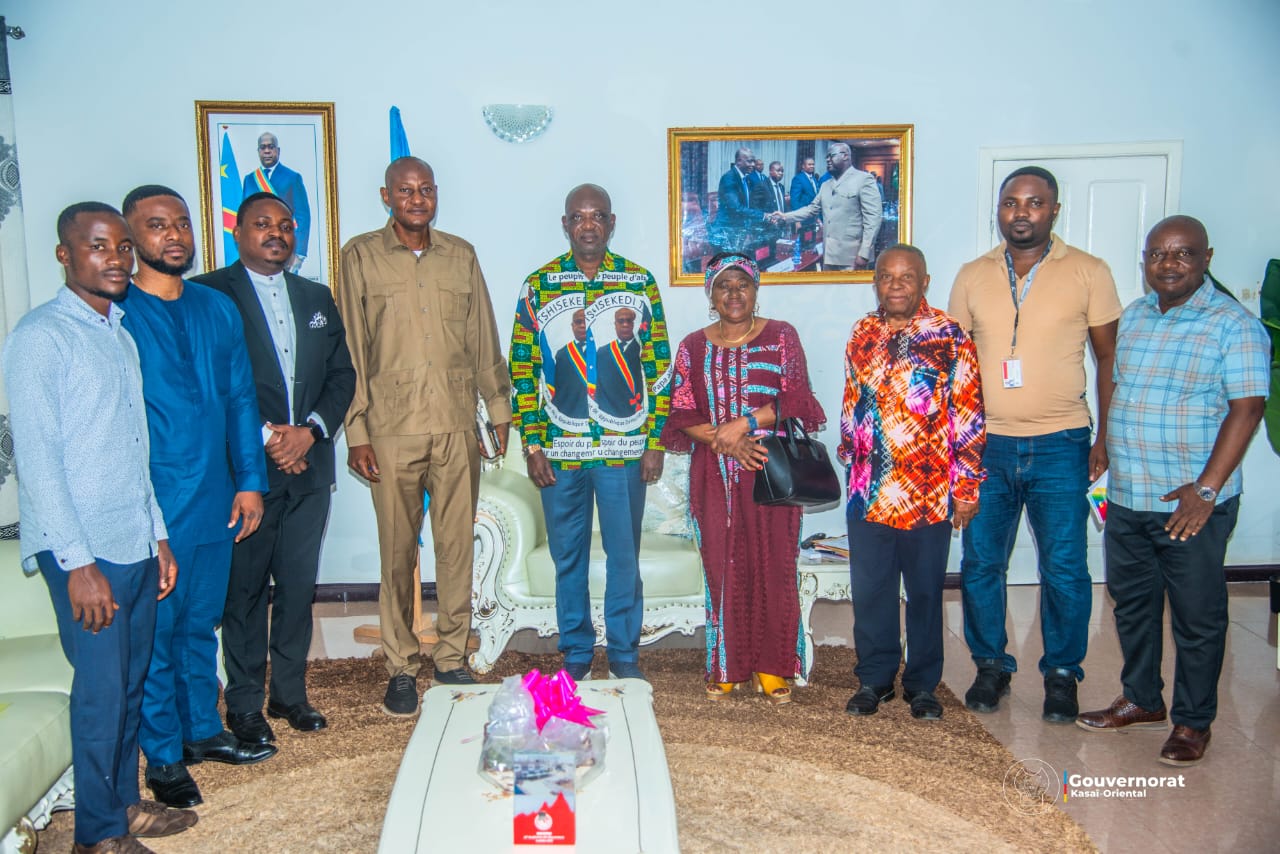 LE GOUVERNEMENT PROVINCIAL MOBILISÉ POUR UN PLAN DE DÉVELOPPEMENT STRUCTURÉ LE GOUVERNEMENT PROVINCIAL MOBILISÉ POUR UN PLAN DE DÉVELOPPEMENT STRUCTURÉ