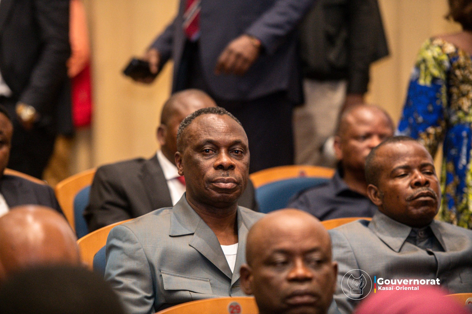 LE GOUVERNEUR JEAN-PAUL MBWEBWA KAPO ENGAGÉ POUR LA CONSOLIDATION DU POUVOIR COUTUMIER LE GOUVERNEUR JEAN-PAUL MBWEBWA KAPO ENGAGÉ POUR LA CONSOLIDATION DU POUVOIR COUTUMIER
