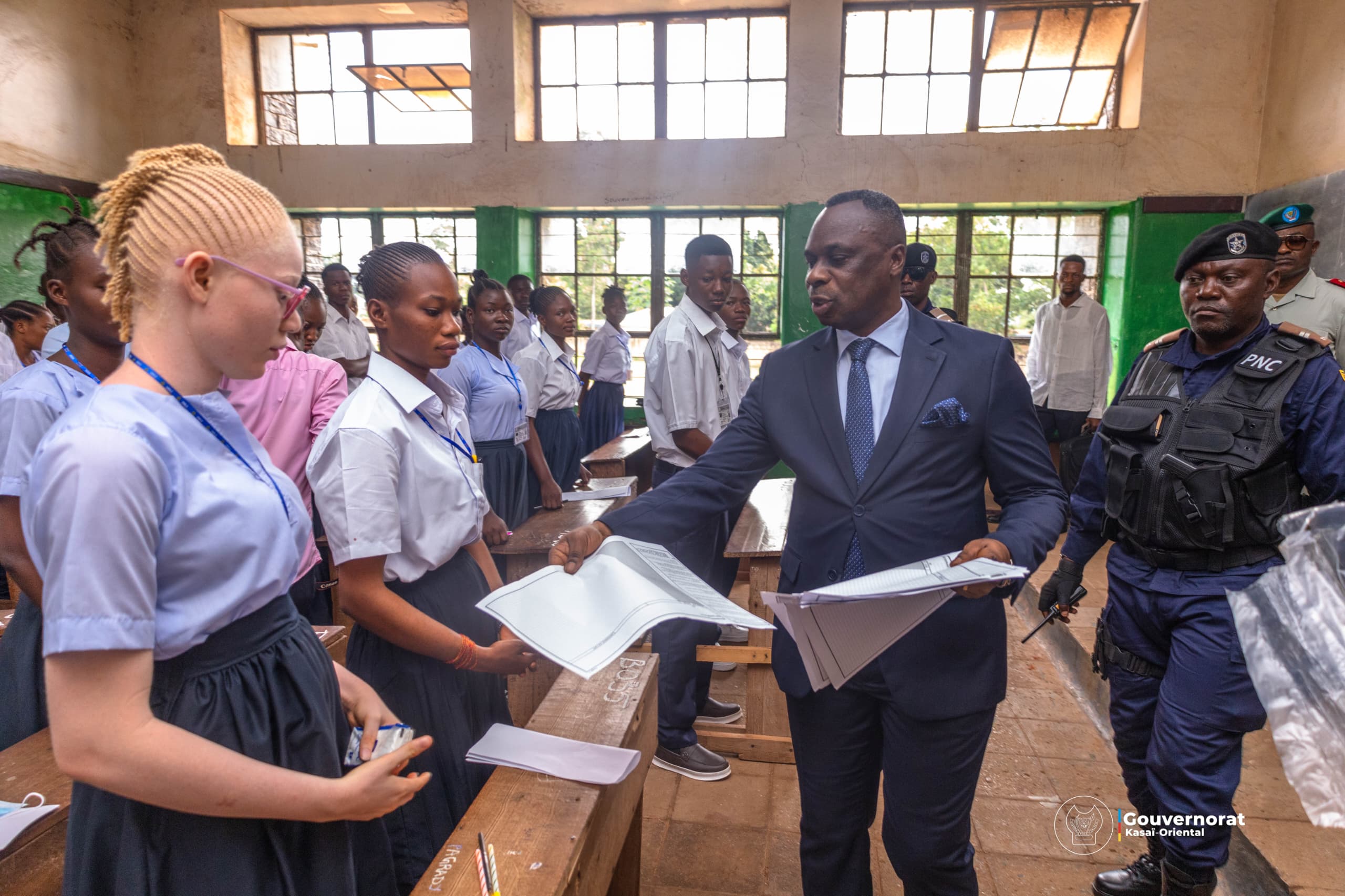 EXETAT 2026: JEAN-PAUL MBWEBWA KAPO LANCE LES ÉPREUVES HORS SESSION POUR 18000 FINALISTES INSCRITS DU KASAÏ ORIENTAL