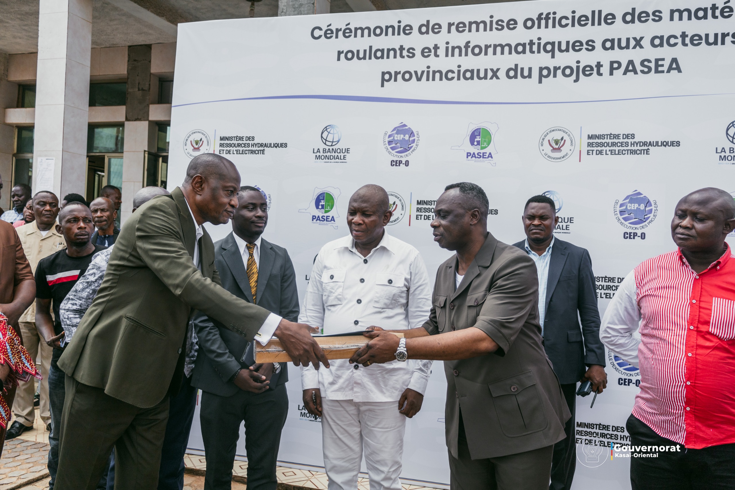 JEAN-PAUL MBWEBWA KAPO LANCE OFFICIELLEMENT LE PACEA ET RENFORCE LA GOUVERNANCE DU SECTEUR EAU ET ASSAINISSEMENT AU KASAÏ ORIENTAL