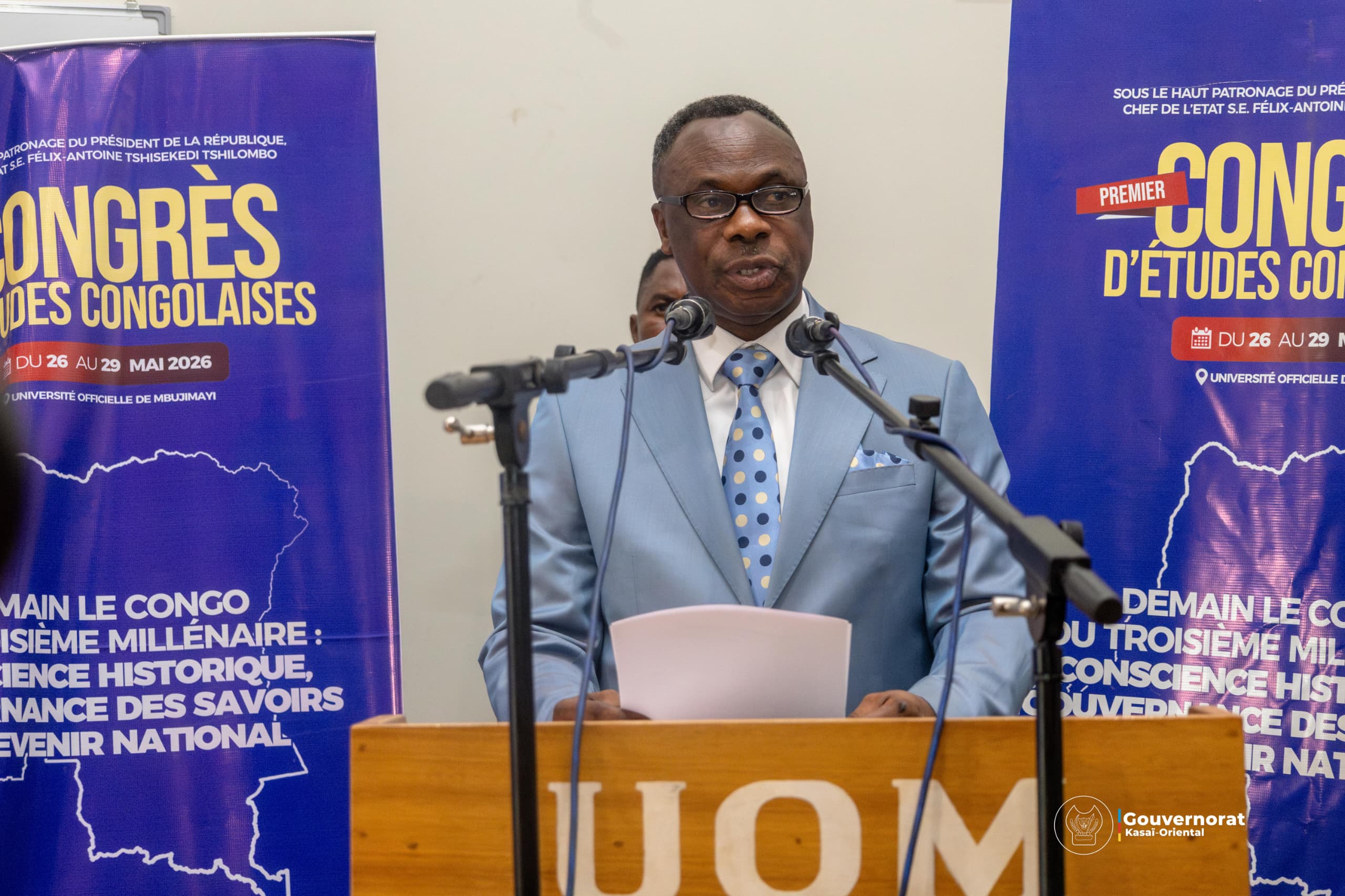 JEAN-PAUL MBWEBWA KAPO SALUE LE SUCCÈS DU PREMIER CONGRÈS DES UNIVERSITÉS TENU AU KASAÏ ORIENTAL ET APPELLE À UNE UNIVERSITÉ AU SERVICE DU DÉVELOPPEMENT