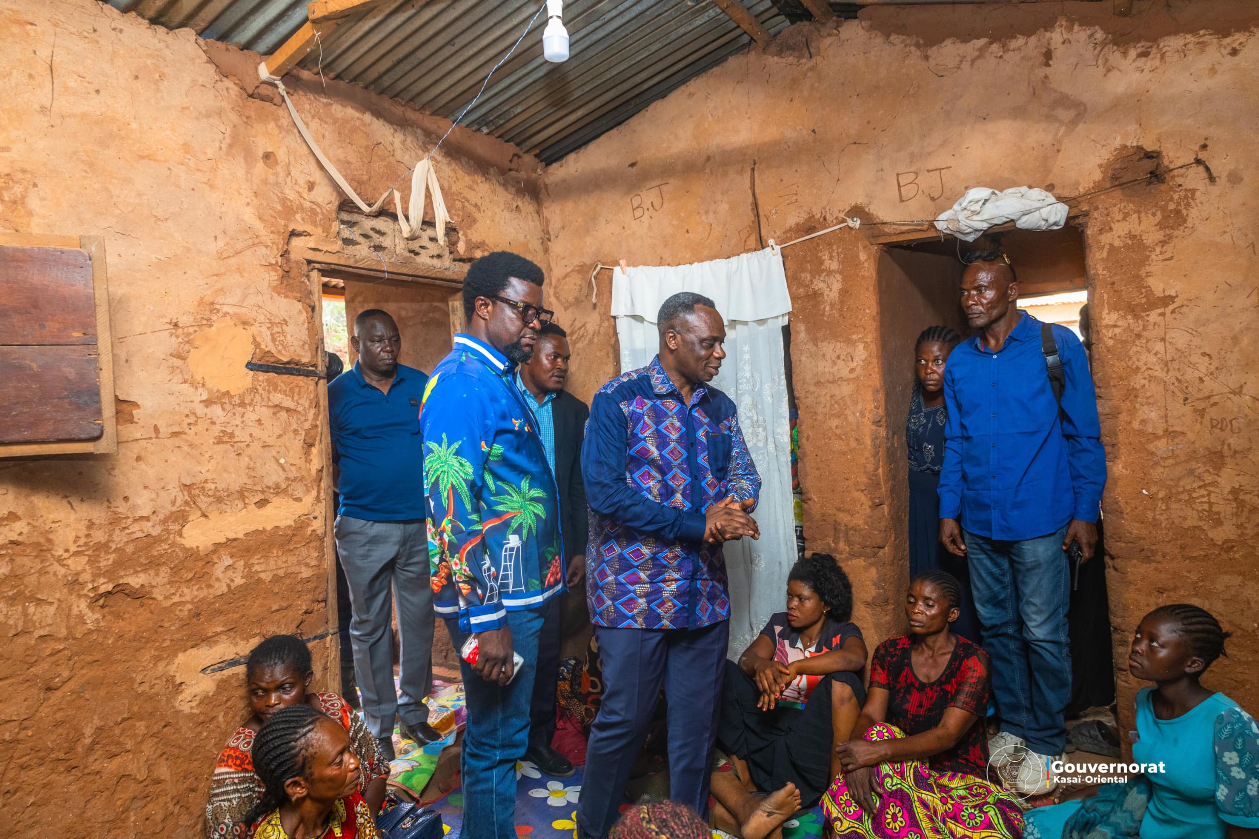 JEAN-PAUL MBWEBWA KAPO SOUTIENT LA FAMILLE DE FEU FISTON KAMUNGA ET APPELLE LES MOTOCYCLISTES À LA RESPONSABILITÉ JEAN-PAUL MBWEBWA KAPO SOUTIENT LA FAMILLE DE FEU FISTON KAMUNGA ET APPELLE LES MOTOCYCLISTES À LA RESPONSABILITÉ