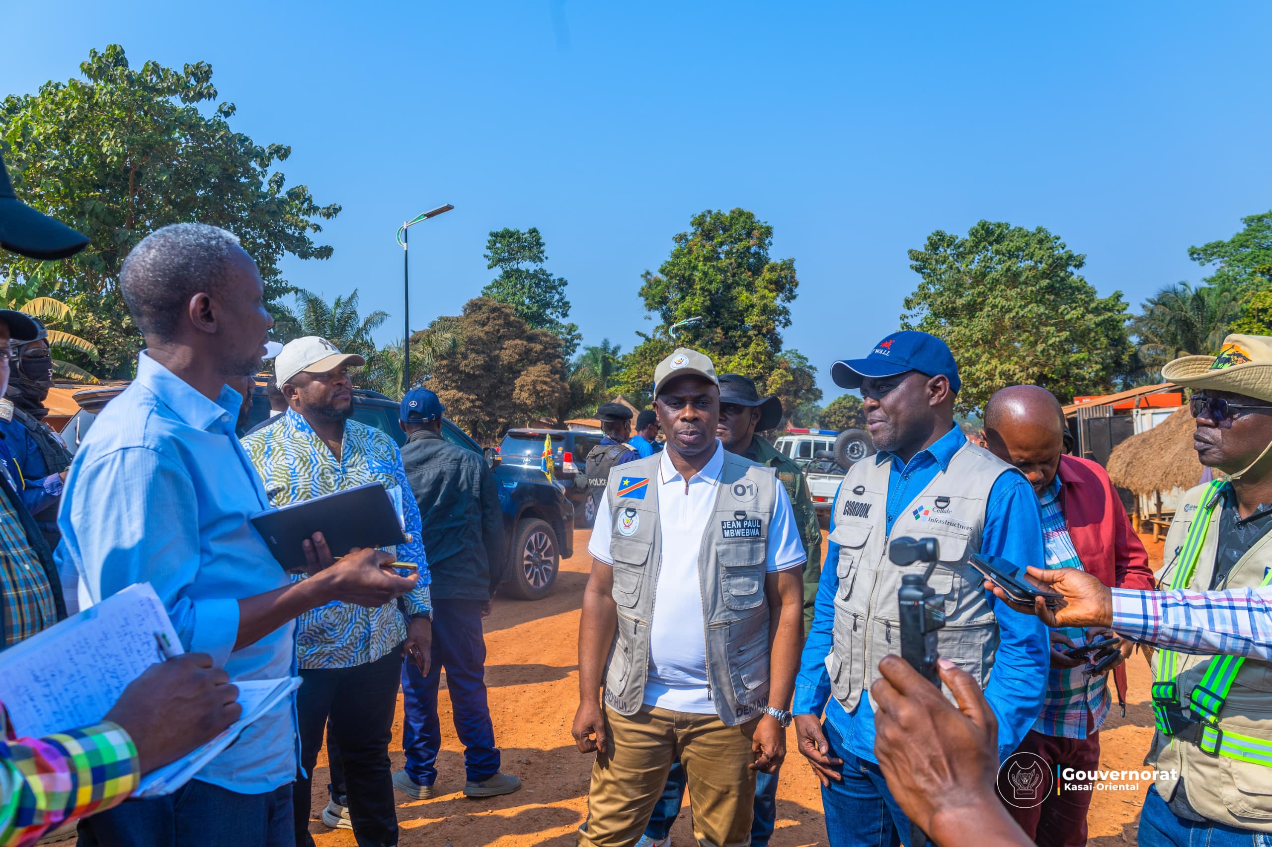 JEAN-PAUL MBWEBWA KAPO ET LE MINISTRE DES ITP INSPECTENT LES TRAVAUX STRATÉGIQUES DE LA RN2