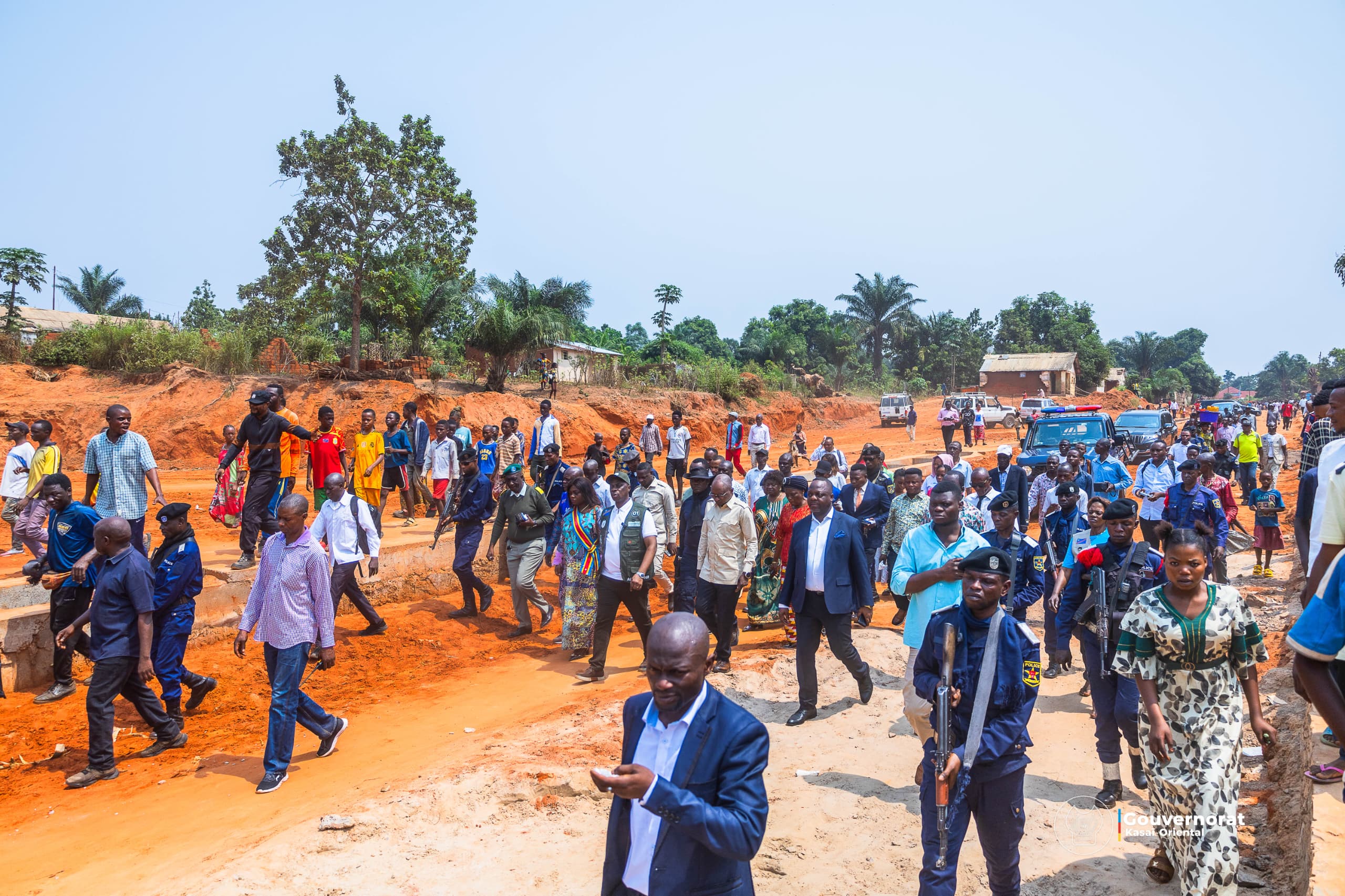 GRÂCE AU PLAIDOYER DU GOUVERNEUR JEAN-PAUL MBWEBWA KAPO, LES TRAVAUX DE MODERNISATION AU RAVIN NYONGOLU À KANSHI AVANCENT GRÂCE AU PLAIDOYER DU GOUVERNEUR JEAN-PAUL MBWEBWA KAPO, LES TRAVAUX DE MODERNISATION AU RAVIN NYONGOLU À KANSHI AVANCENT