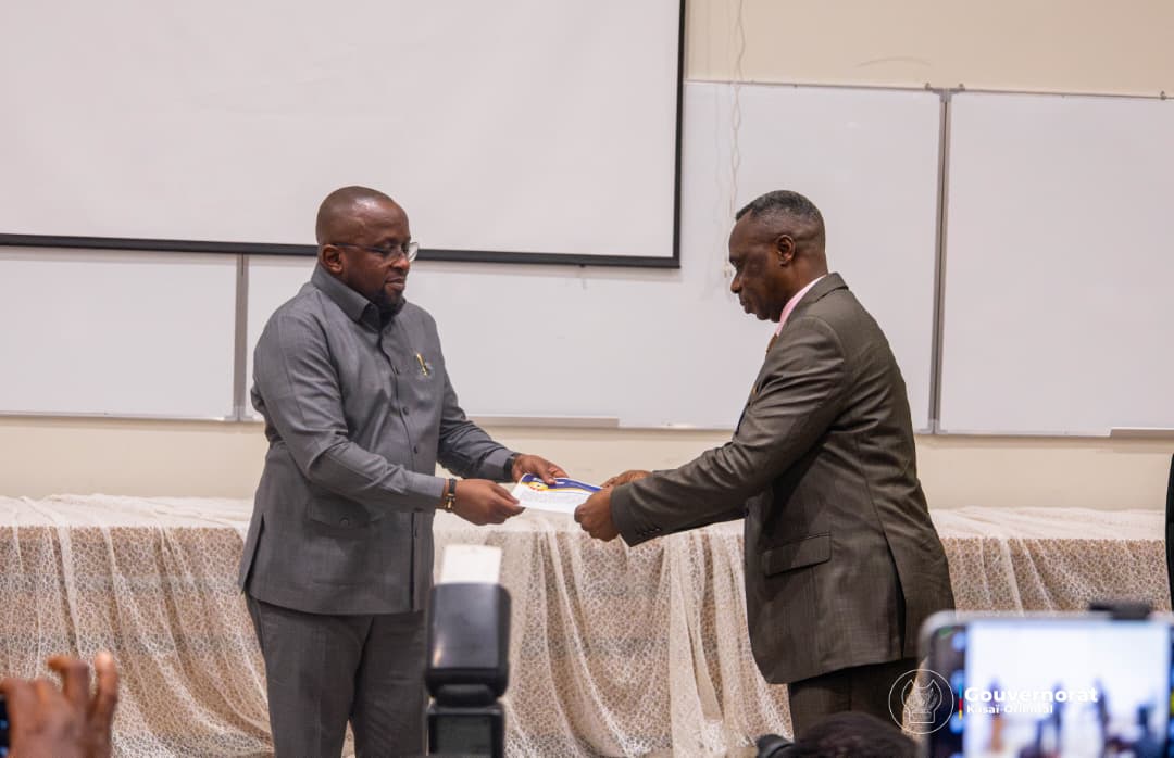 AUX CÔTÉS DE JEAN-PAUL MBWEBWA KAPO, LE VPM JACQUEMAIN SHABANI LUKOO CLOTURE L&rsquo;ATELIER SUR LA GOUVERNANCE SECURITAIRE
