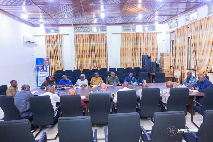 EN COMITÉ PROVINCIAL DE SÉCURITÉ, JEAN-PAUL MBWEBWA KAPO S’ATTAQUE AUX PERTURBATIONS DE LA DESSERTE EN ÉLECTRICITÉ EN COMITÉ PROVINCIAL DE SÉCURITÉ, JEAN-PAUL MBWEBWA KAPO S’ATTAQUE AUX PERTURBATIONS DE LA DESSERTE EN ÉLECTRICITÉ